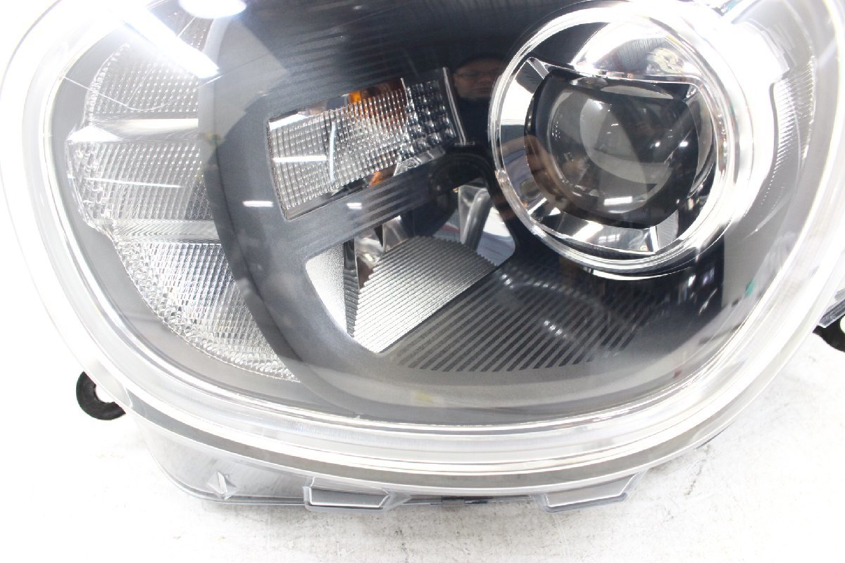 美品/破損無 BMW ミニ  クロスオーバー F60  ヘッドライト 左 左側 LED A9 7494803-01 298070の画像4