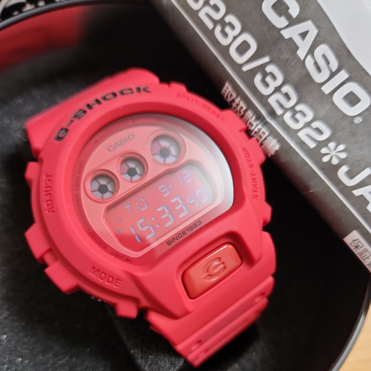 Обратное решение! Casio G Shock 35th Anniversary Model Red Out DW-6935C-4JR Новый неиспользованный предмет