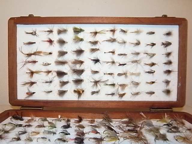 Wheatley fly box With Rare Old & New Dead Stock 150 Flies Wheatley fly box With Rare Old & New Dead Stock 150 Flies