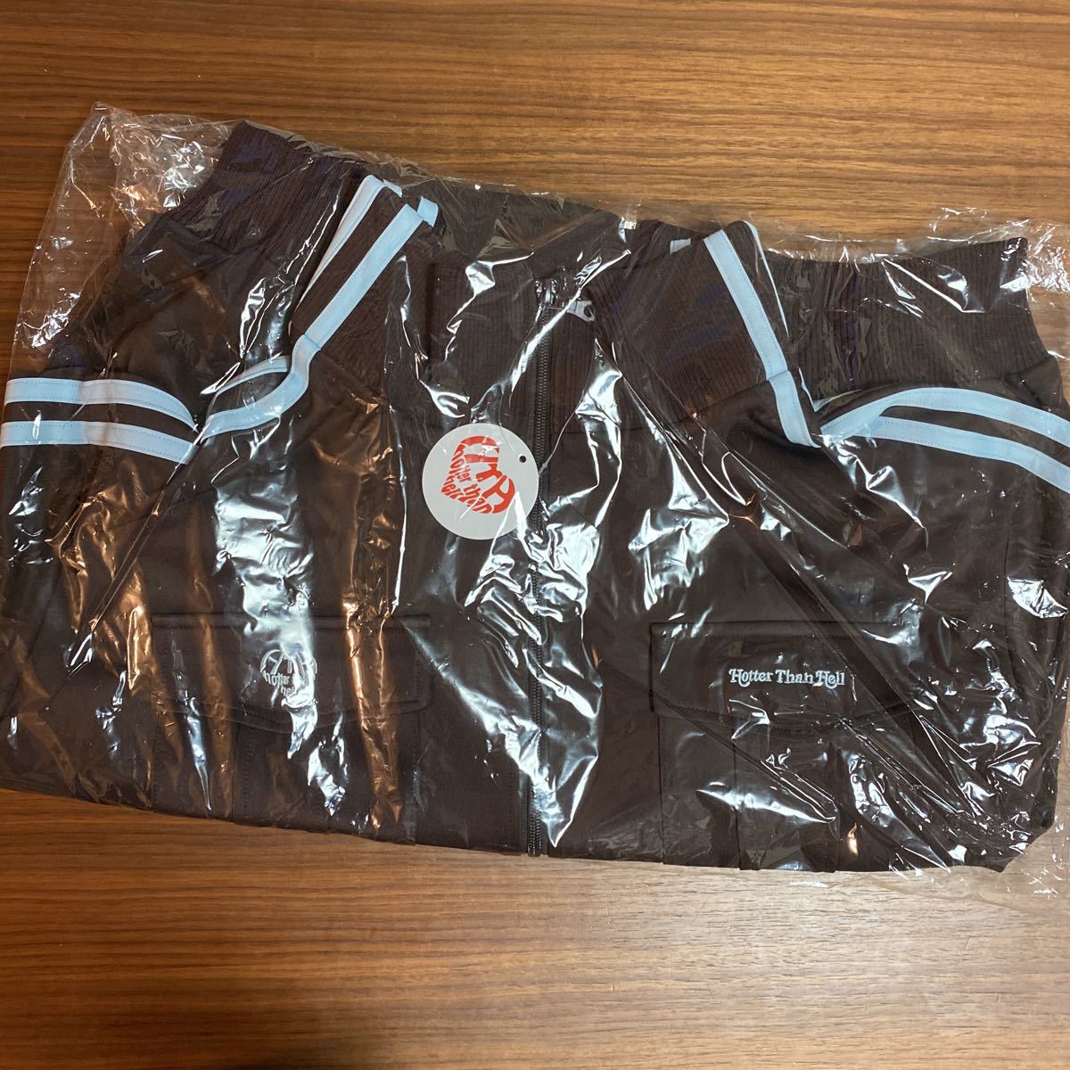 HTH・トラックジャケット☆新品未使用品☆フリーサイズ・hth