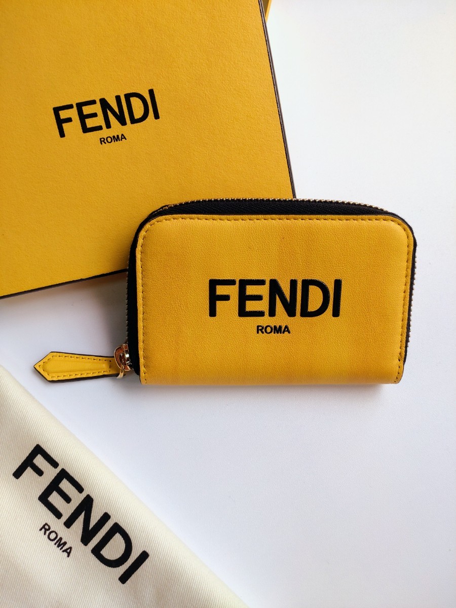 新品】FENDI メンズ ミニ財布 コインケース 小銭入れ ロゴ｜Yahoo