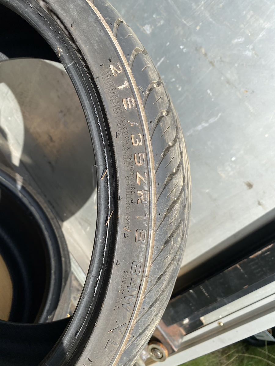 55) HAIDA215/35R18 中古タイヤ4本セット　製造年不明　ヤマたっぷり残っております送料2200円(1本価格) 沖縄県北海道はお問い合わせ下さい_画像2