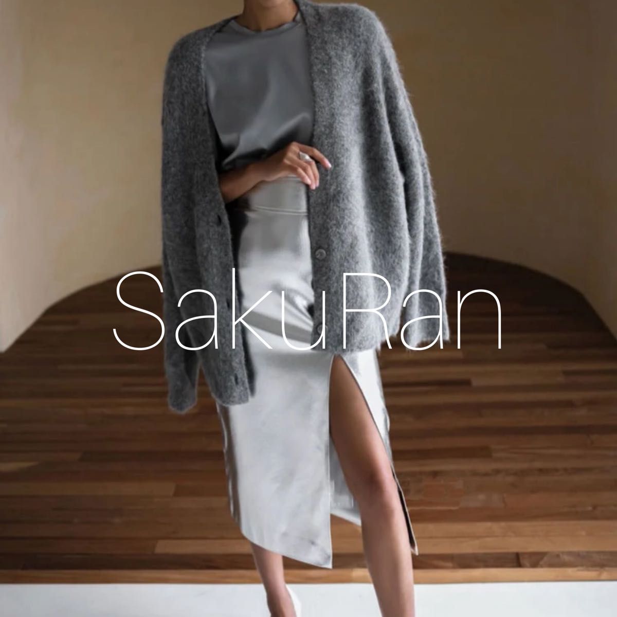 メタリック レザー スカート1 ZARA イエナ ミラオーウェン メタリック レザー スカート1 ZARA イエナ ミラオーウェン