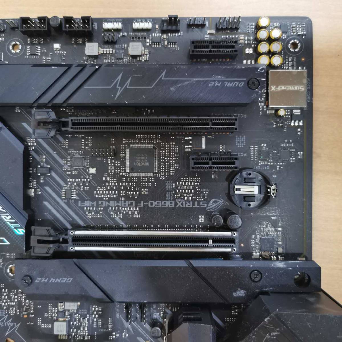 低価格 B660-F STRIX ROG ASUS GAMING 修理材料☆ジャンク扱い☆現状