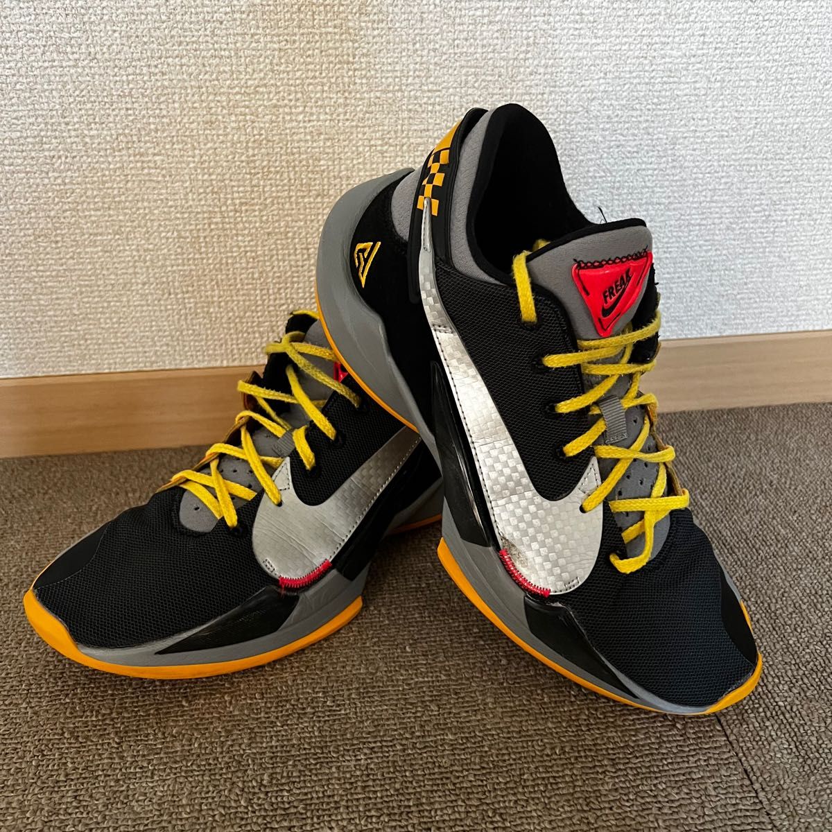 NIKE ZOOM FREAK 2 (ズーム フリーク 2) 26.5センチ