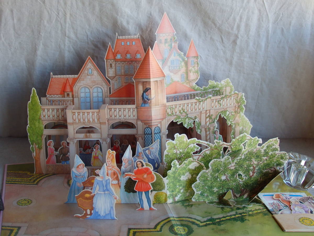ヤフオク O飛び出す絵本 立体絵本 フランス語 赤ずきんち ヤフオク O飛び出す絵本 立体絵本 フランス語 赤ずきんち