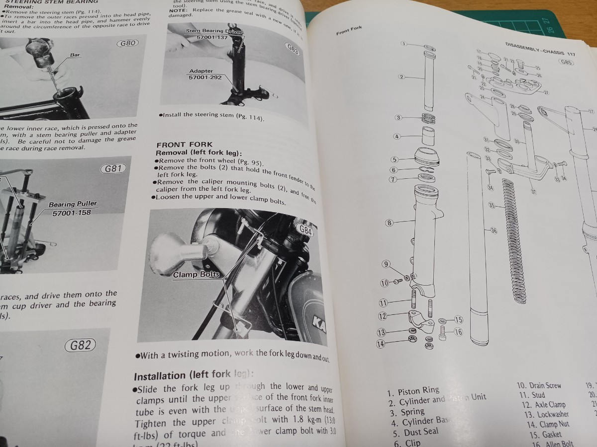 ■希少KawasakiサービスマニュアルKZ200■カワサキ整備本 カラー配線図付き整備書 service Manual _画像9