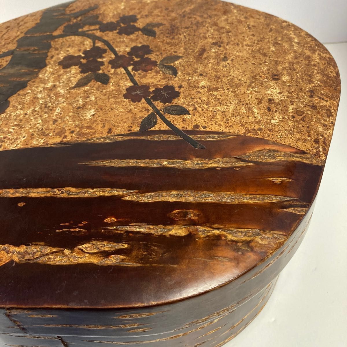 桜皮細工 茶櫃 総皮貼り 桜模様 樺細工 秋田 伝統工芸品 五角 桜皮細工 茶櫃 総皮貼り 桜模様 樺細工 秋田 伝統工芸品 五角