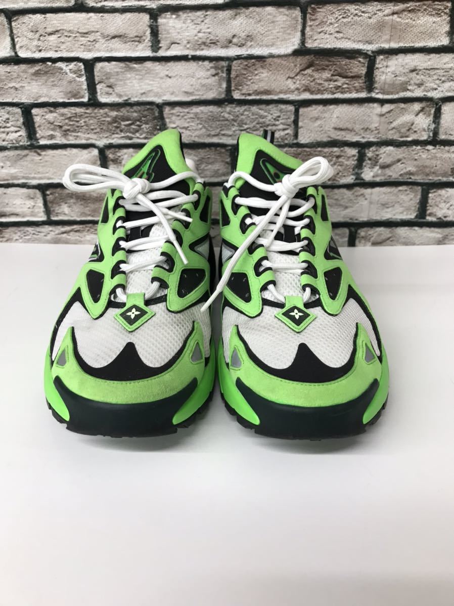 LOUIS VUITTON ルイヴィトン 22SS 1A9JER タティック ライン ランナー