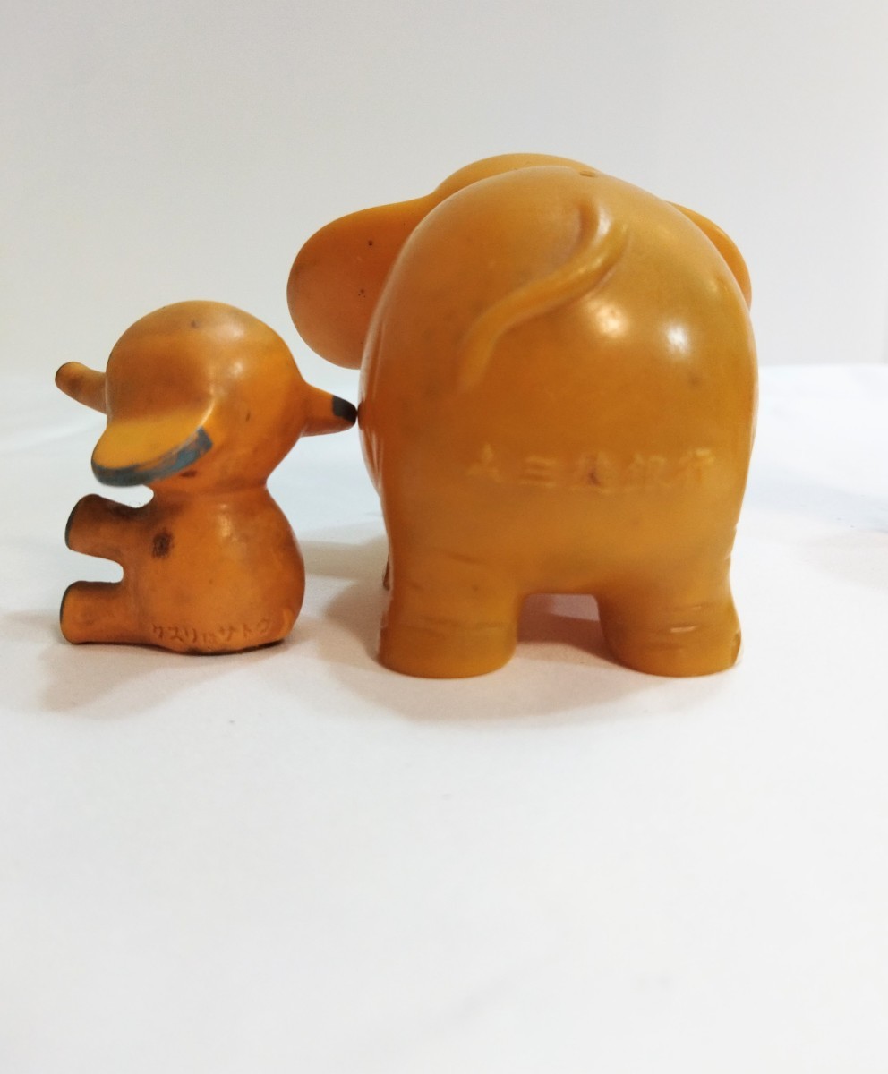 昭和レトロ貯金箱.人形まとめ 文明堂カンカンベア サトちゃんソフビ