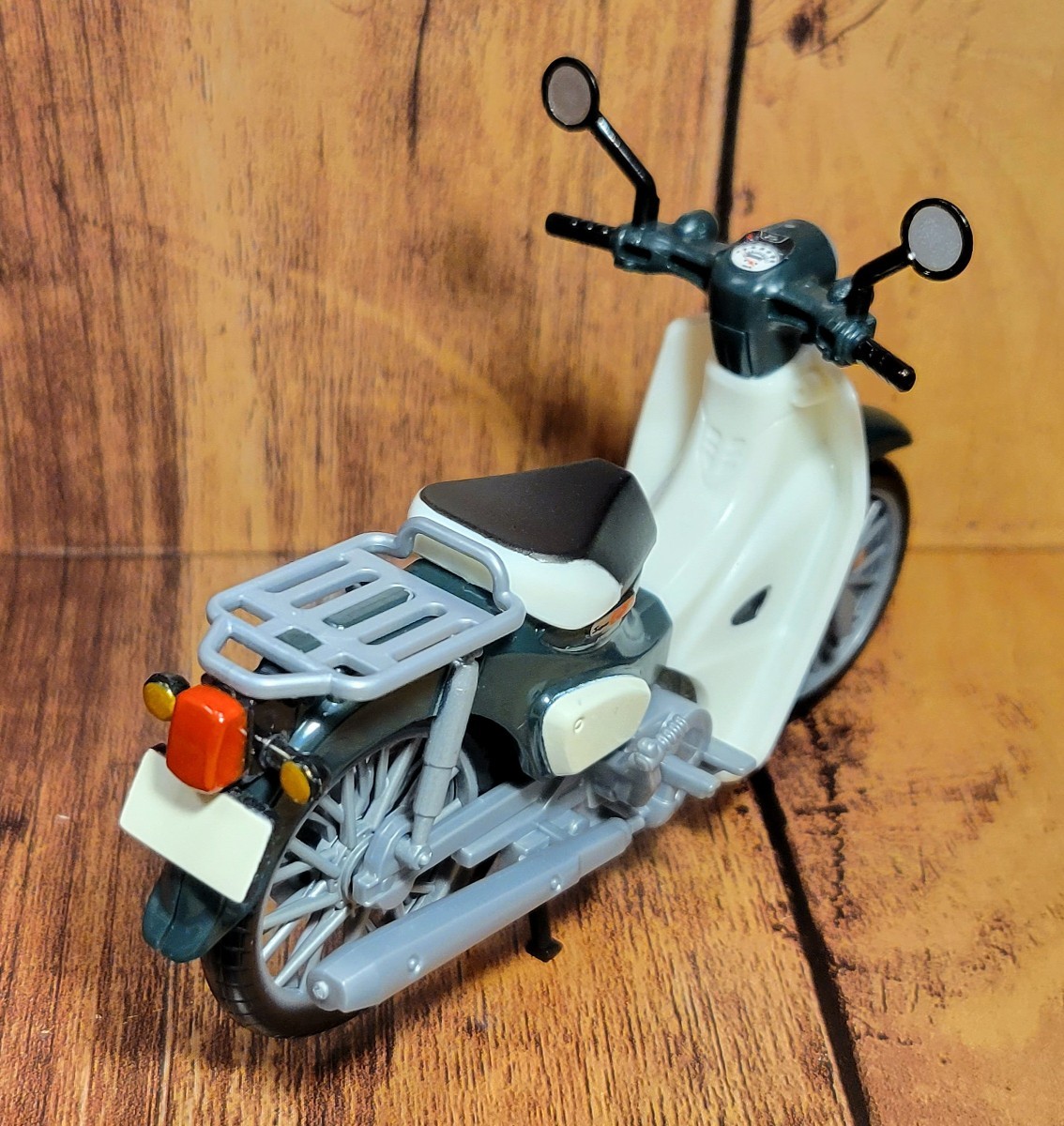 ★ 新品 EXCEED MODEL Honda Super Cub 50 ・タスマニアグリーンメタリックホンダ スーパーカブ ミニカー モデルカー ★_画像4