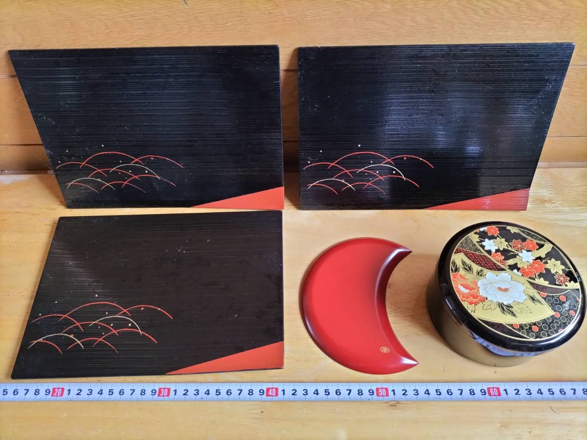 コレクション　昭和　レトロ　アンティーク　木製　配膳台　日本料理　お菓子入れ　塗り物　飾り　まとめて　_画像1