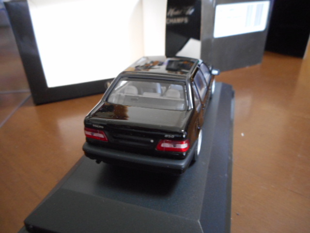 ★★1/43 ミニチャンプス ボルボ 850セダン ブラック Minichamps Volvo 850 Sedan★★_画像2