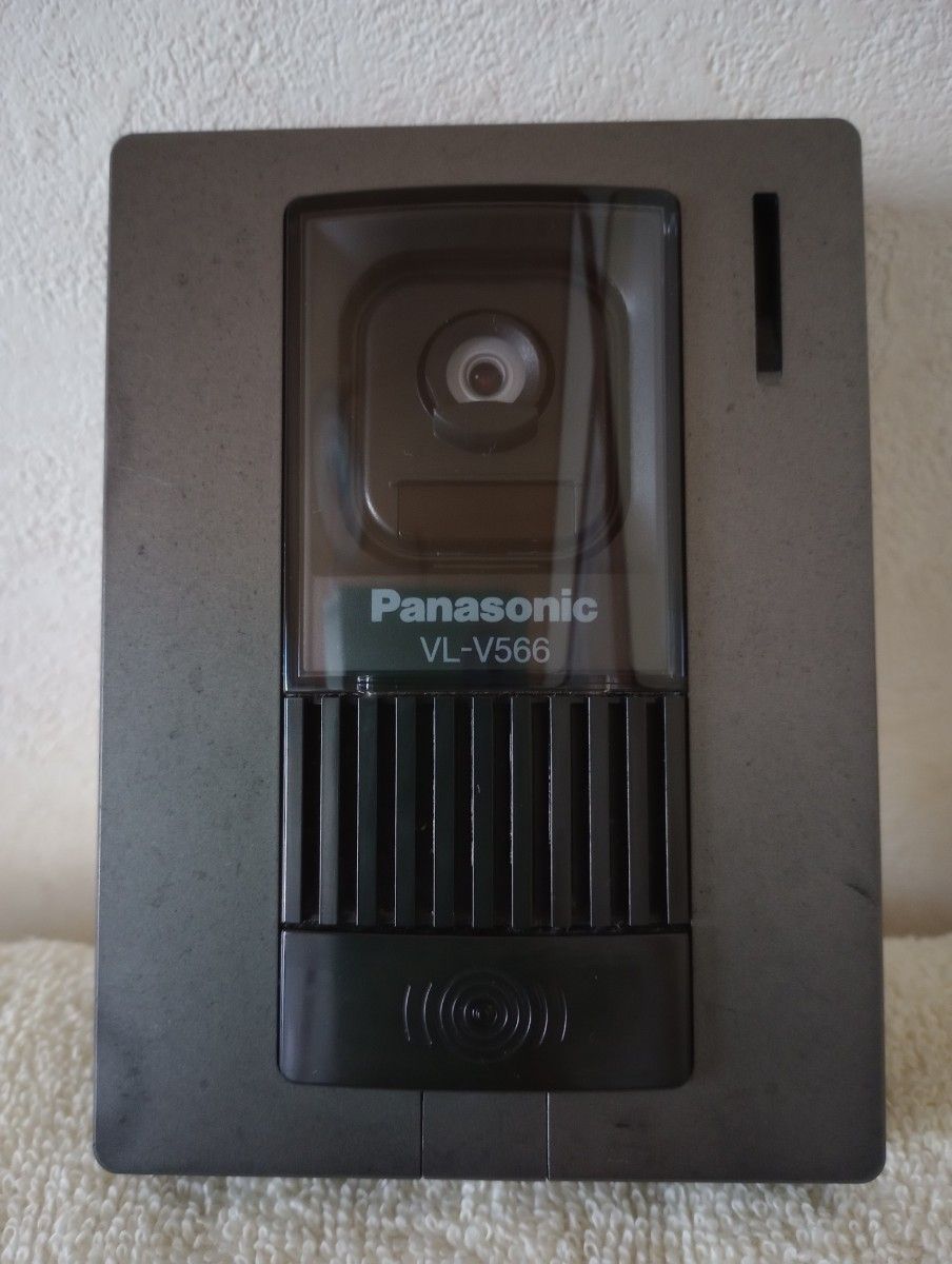 Panasonic 玄関 子機のみ VL-V566-S 取り付け台付き送料込みです Panasonic 玄関 子機のみ VL-V566-S 取り付け台付き送料込みです