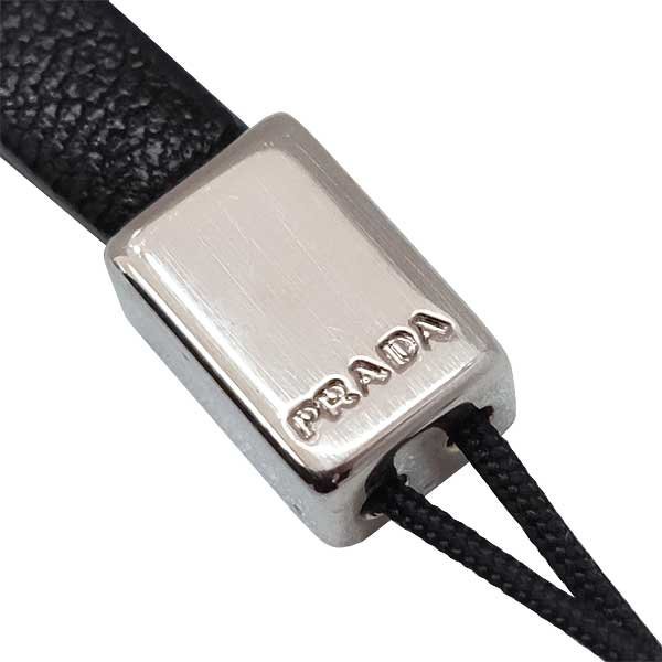 【送料無料】【本物】PRADA★プラダ★ストラップ★レザー★ブラック×シルバー★シルバーメタル★バックチャーム★ユニセックス★シンプル