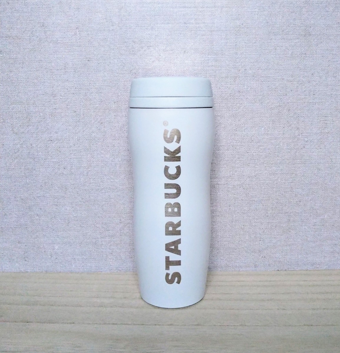 未使用 スターバックス カーヴド ステンレスボトル マットホワイト 355ml スタバ STARBUCKS タンブラー 水筒_画像1