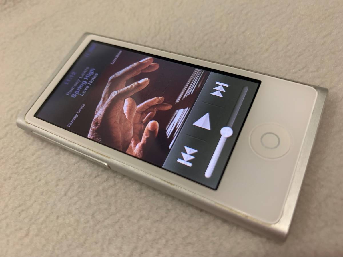 魅力的な価格 【美品】Apple iPod nano 第7世代 16GB シルバー iPod