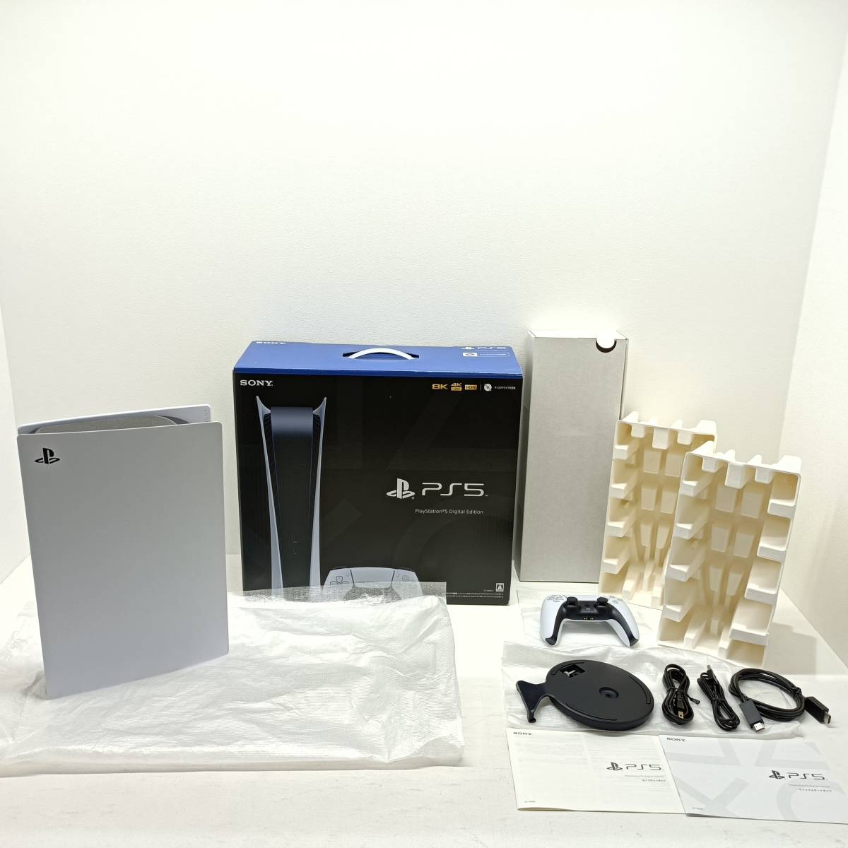 072）A〈中古品〉Playstation5 PS5 デジタルエディション 本体 CFI