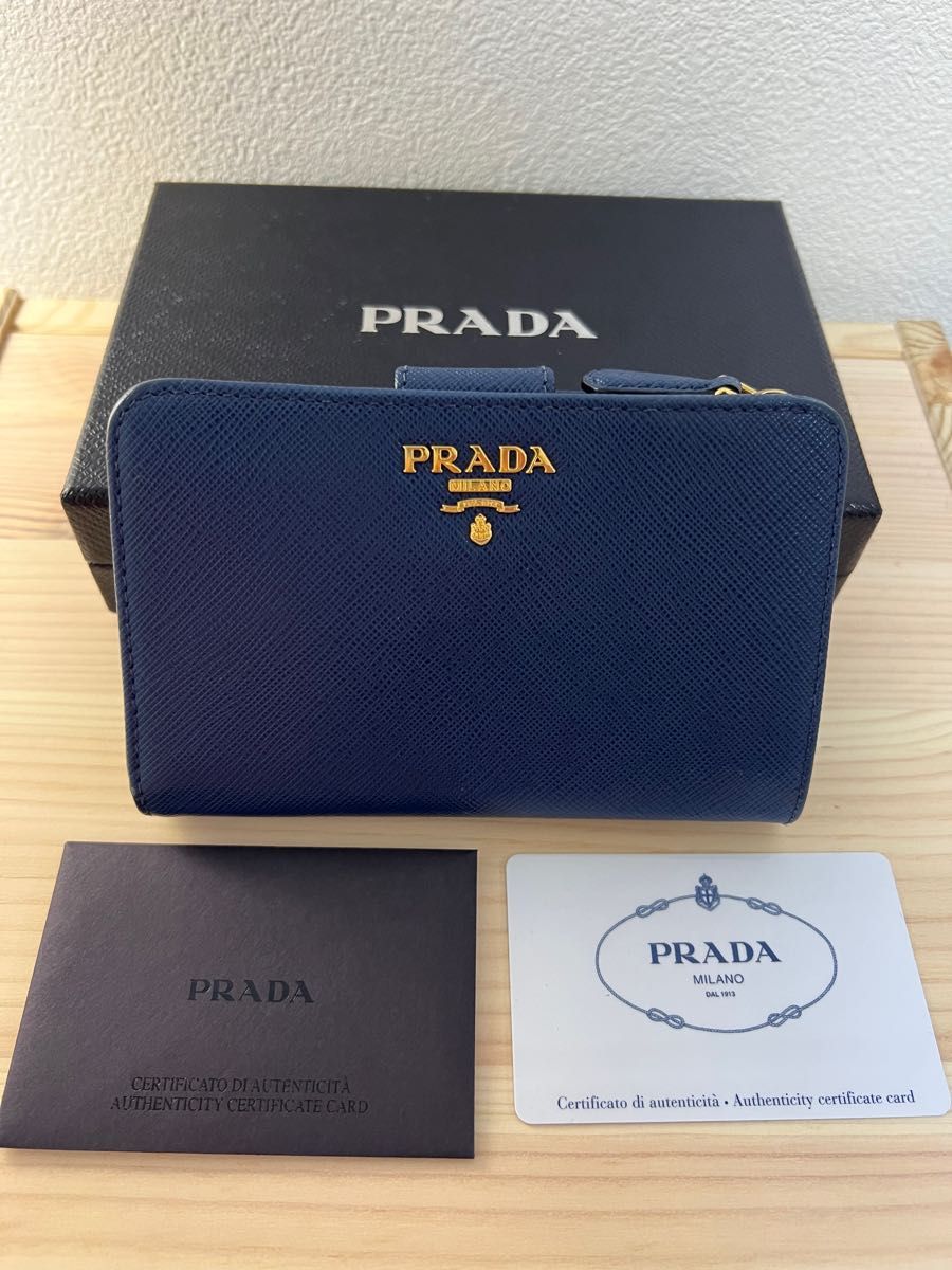 極美品 PRADA プラダ 財布 二つ折り財布 サフィアーノ ネイビー