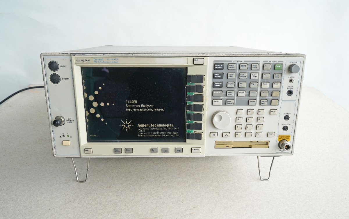 ★送料無料★ Agilent E4440A 【134】_画像1