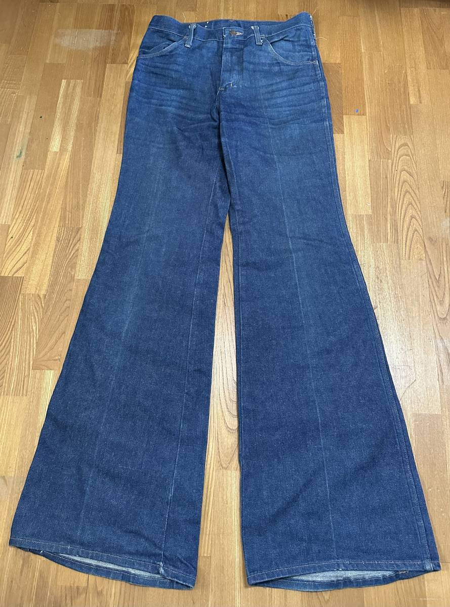 濃紺！ 希少斜めベル！！ 60's vintage Wrangler BLUE BELL ラングラー フレア ベルボトム デニム パンツ USA製 W32 L34_画像1