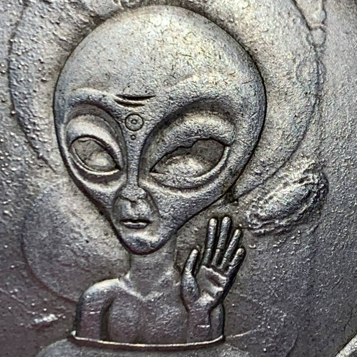 WX1096流浪幣 宇宙人 天眼 鷹紋 外国硬貨 貿易銀 海外古銭 コレクションコイン 貨幣 重さ約24g_画像2