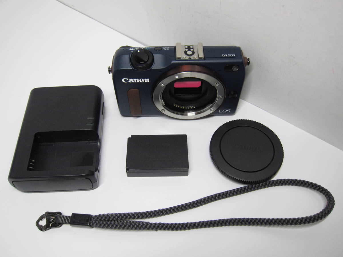 Canon EOS M2 ボディー (ベイブルー) ■美品■ 10681 _画像1