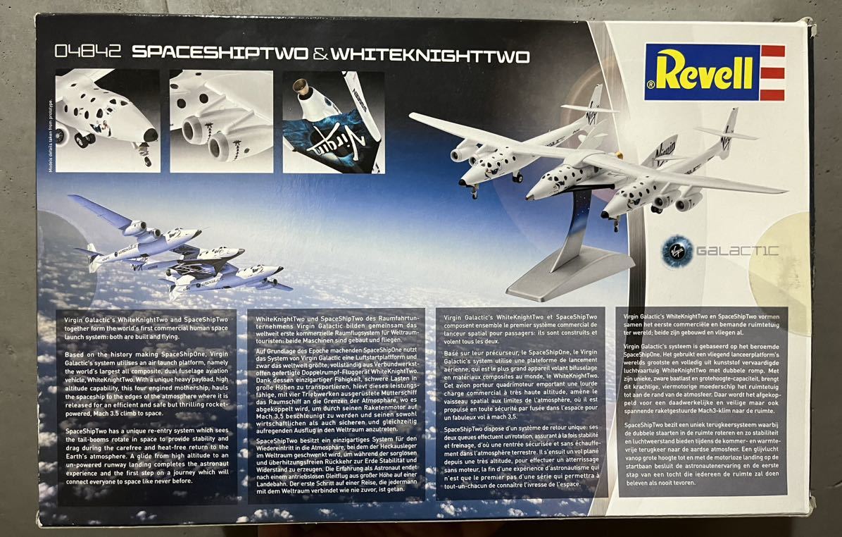 ドイツレベル 1/144スペースシップ2&ホワイトナイト2プラモデル Germany Revell SpaceShipTwo & White Knight Two Virgin Galactic中身新品_画像2