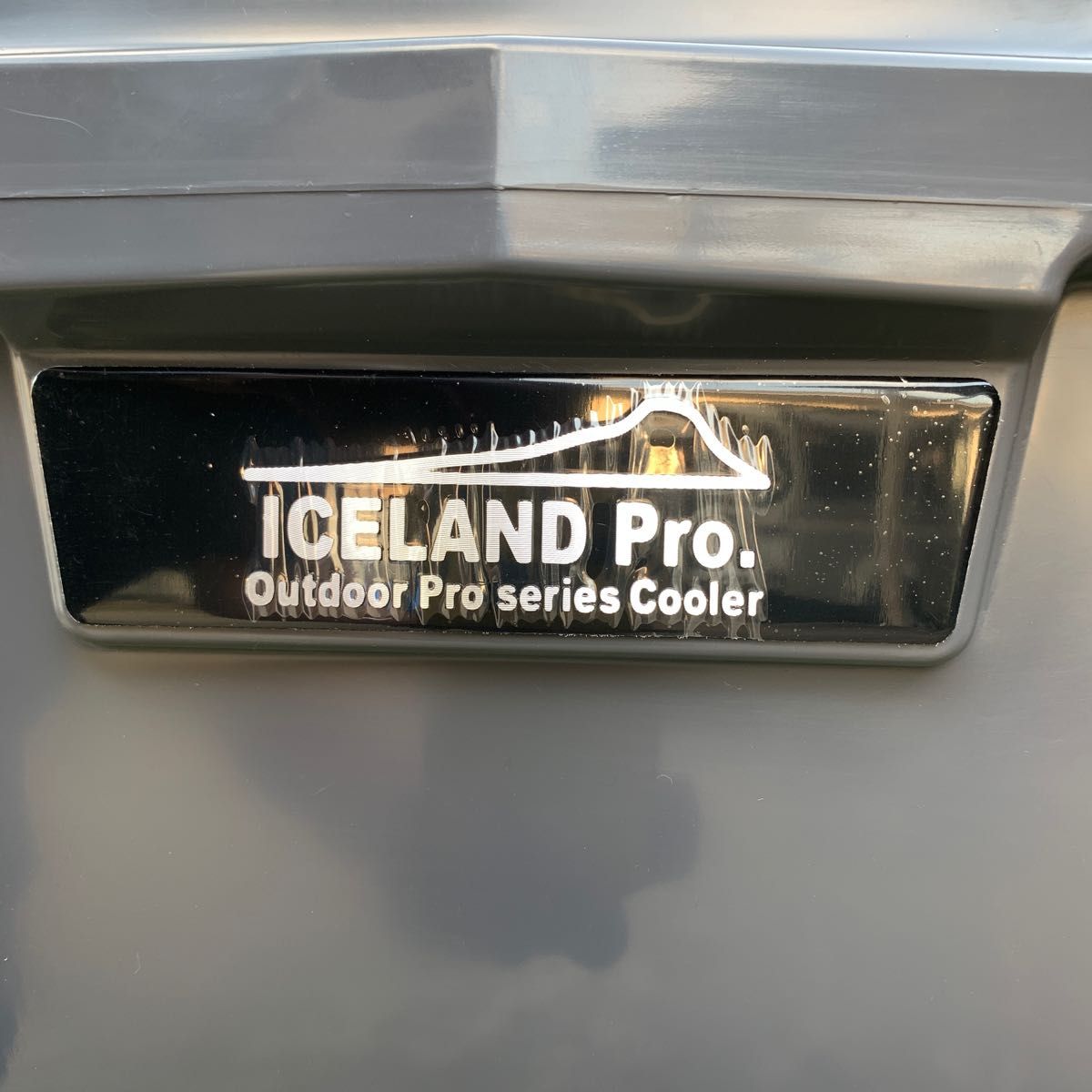 新型 アイスランドクーラーボックス 45QTチャコール カラー限定セール ハードクーラー  ICELAND