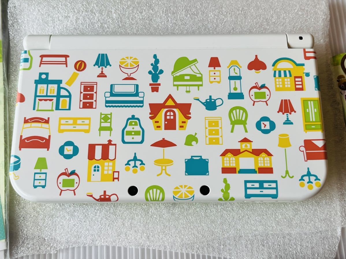 ★ほぼ未使用 新品同様 極上品 New3DSLL Newニンテンドー3DS LL どうぶつの森 ハッピーホームデザイナー アミーボ カード 送料無料★