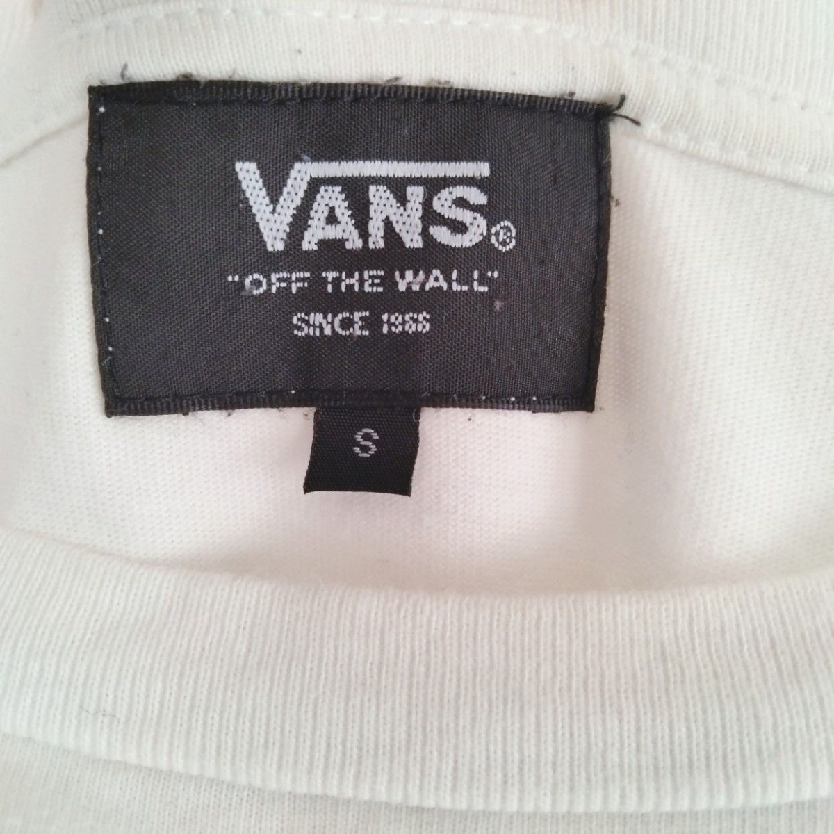 VANS　バンズ　古着　半袖　Ｔシャツ　サイズＳ　カジュアル　白　ホワイト　胸ロゴ　#14