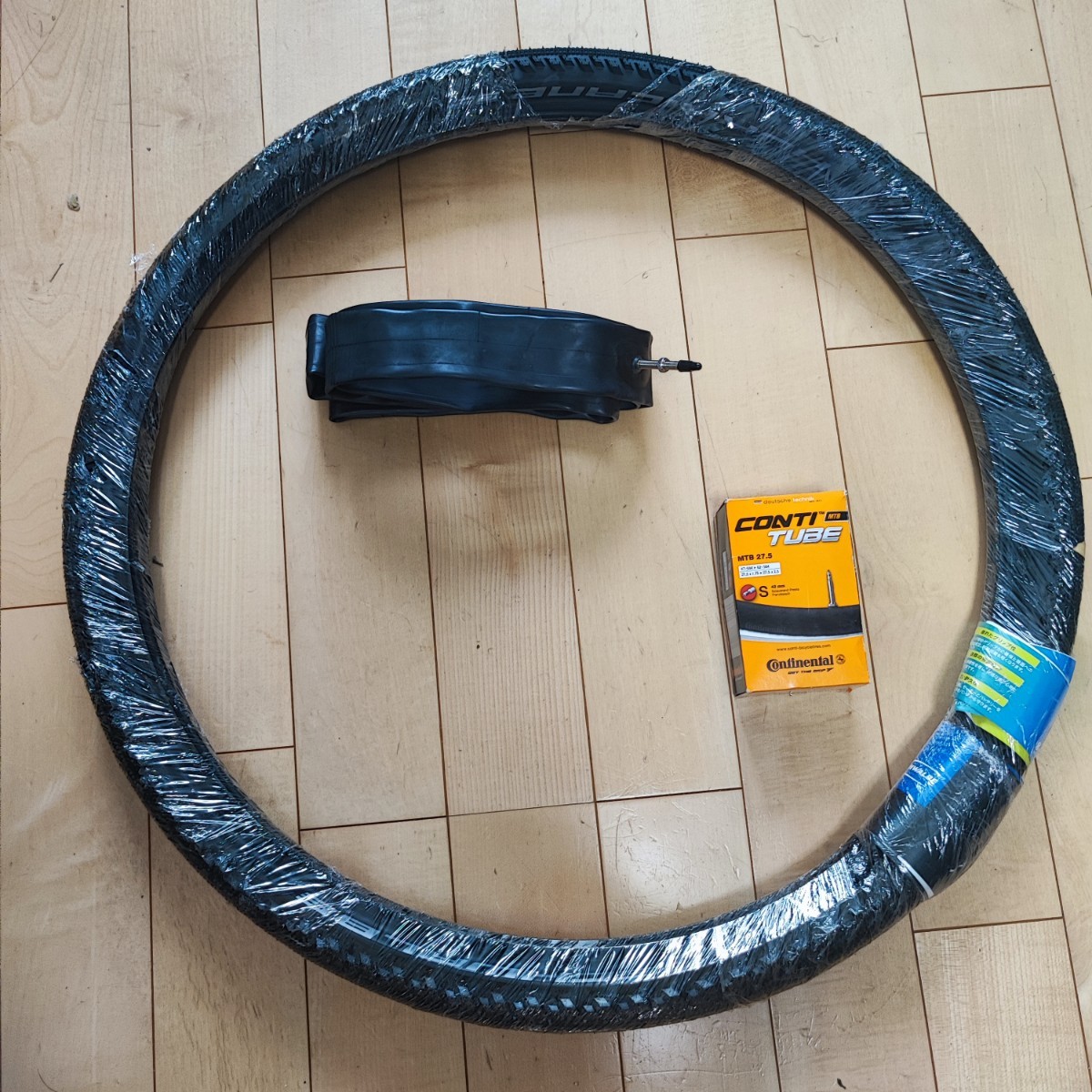 高級ブランド SCHWALBE シュワルベ 二本と、コンチネンタルチューブ 2