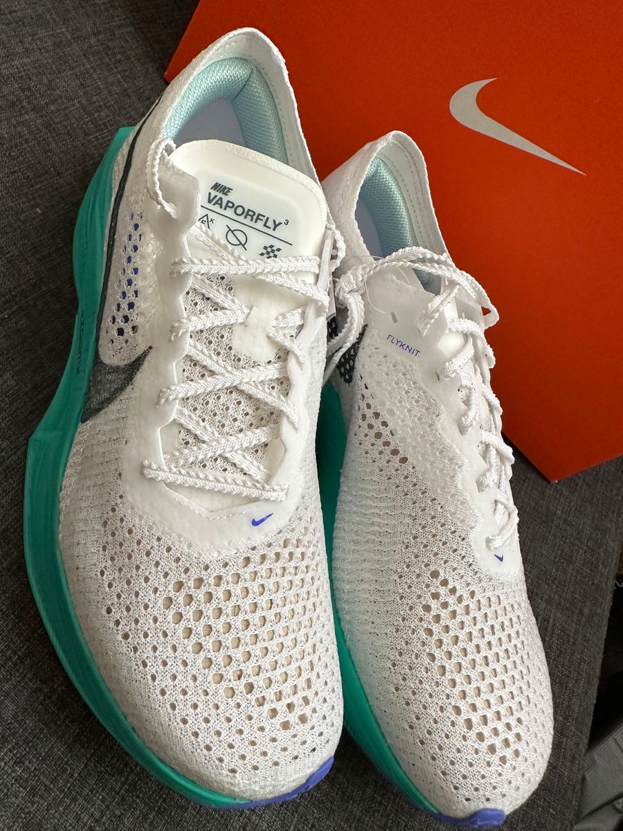 新品未使用 ナイキ(NIKE)ズームXヴェイパーフライネクスト3%/新 新品未使用 ナイキ(NIKE)ズームXヴェイパーフライネクスト3%/新