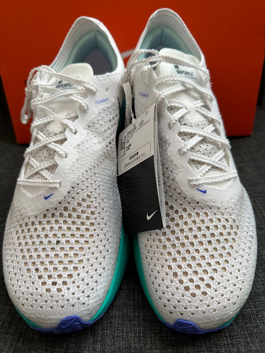 新品未使用 ナイキ(NIKE)ズームXヴェイパーフライネクスト3%/新 新品未使用 ナイキ(NIKE)ズームXヴェイパーフライネクスト3%/新