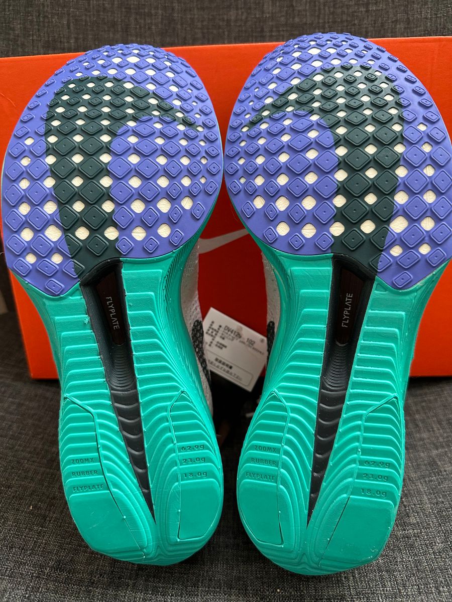 新品未使用 ナイキ(NIKE)ズームXヴェイパーフライネクスト3%/新 新品未使用 ナイキ(NIKE)ズームXヴェイパーフライネクスト3%/新