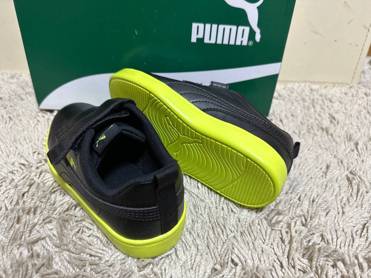 新品 軽量 PUMA プーマ コートフレックス V2 V PS 19cm_画像4