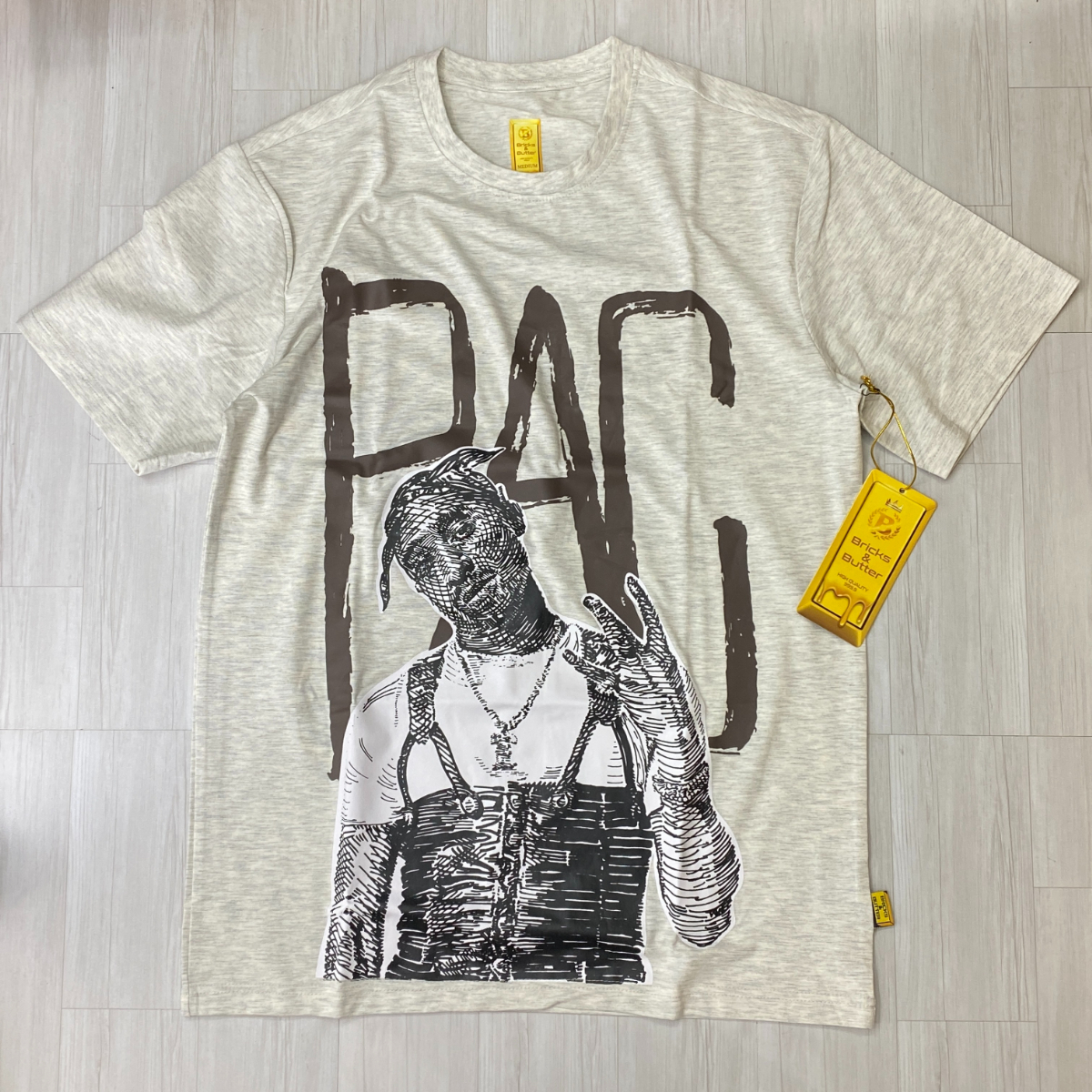 米国新進気鋭ブランド 【2XL】 Bricks & Butter ブリックス＆バター 半袖 グラフィック Tシャツ PAC 2パック HIPHOP グレー USA正規品