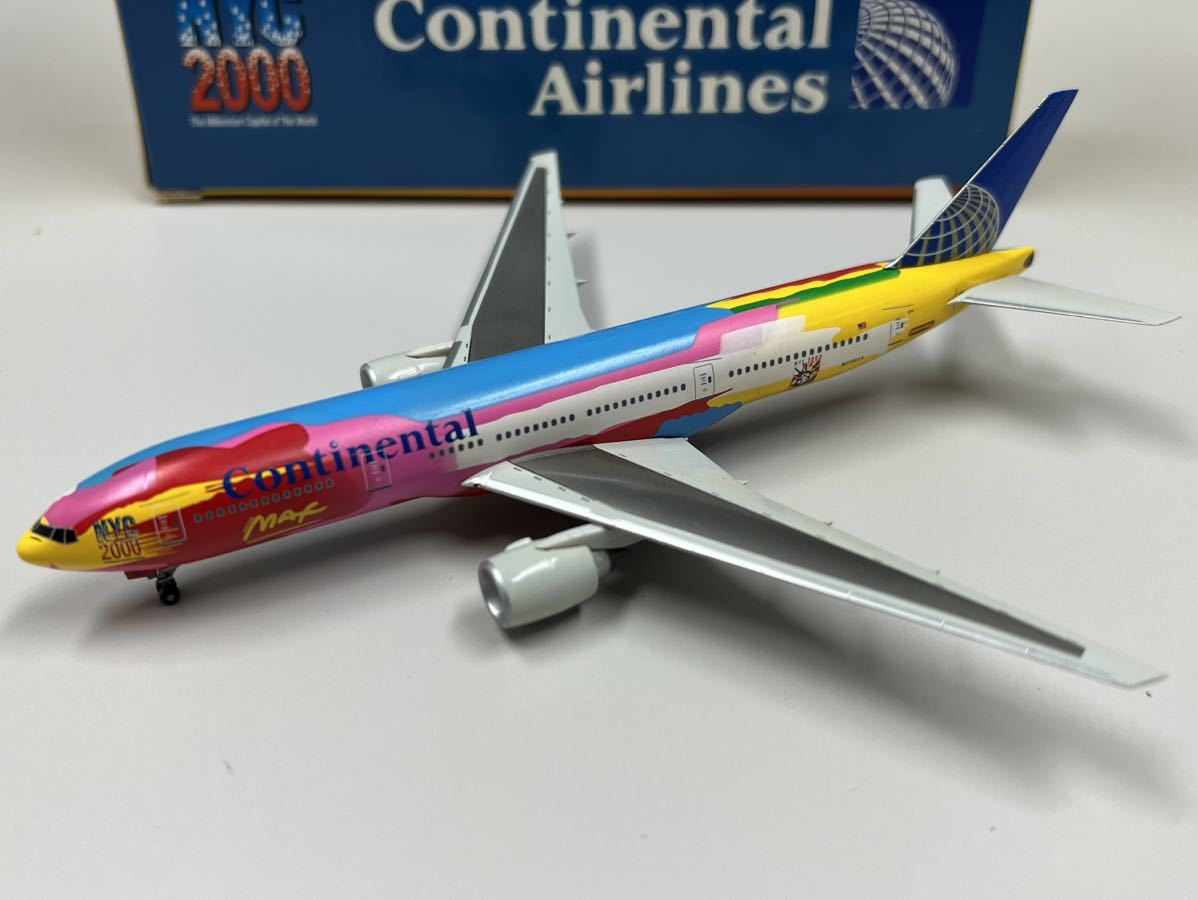 DRAGON WINGS 1/400 Continental コンチネンタル Boeing777-224ER N77014 「Peter Max 塗装」_画像1