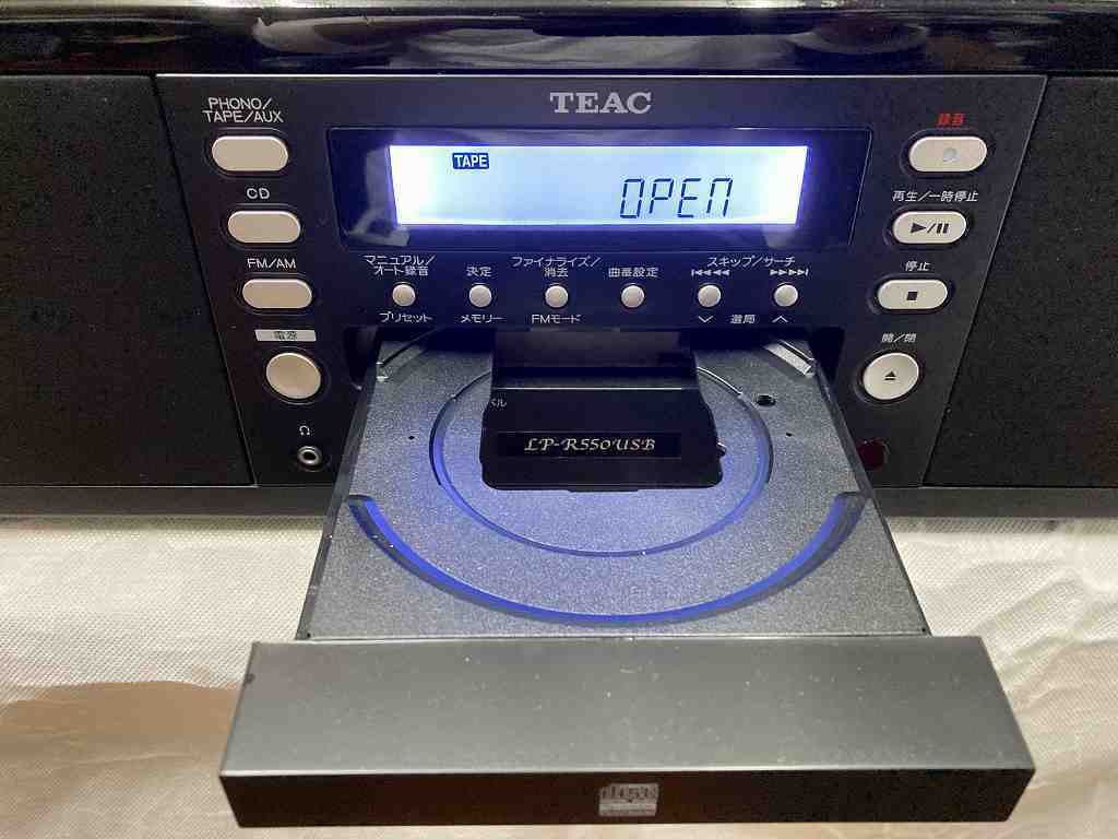 ◆　TEAC CDレコーダー ターンテーブル LP-R550USB カセットプレーヤー　動作品中古_画像3