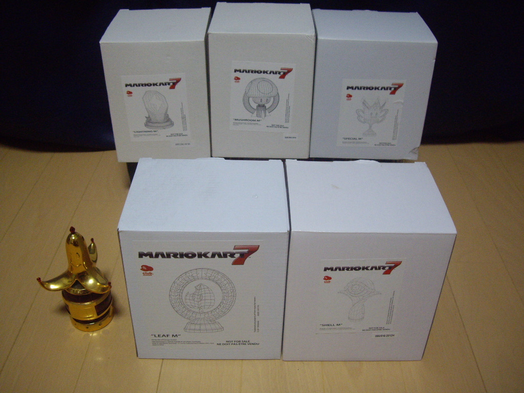  Club Nintendo Europe Mario Cart 7 Trophy all 6 kind +SUPERMARIO Collector Pins Series1 7 kind 