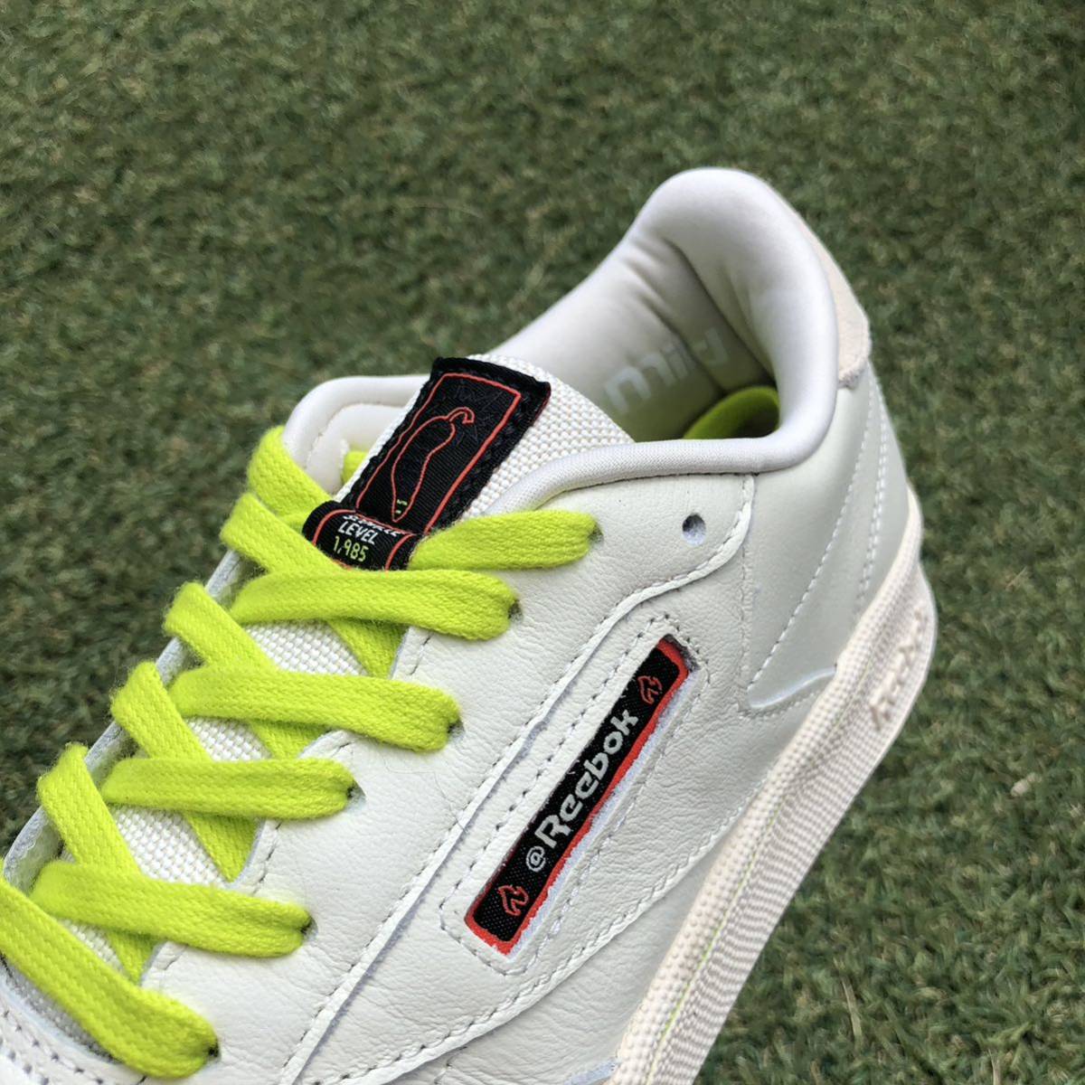 かわいい新作 美品23.5 Reebok×HOT HW241 クラブC85 リーボック×ホット