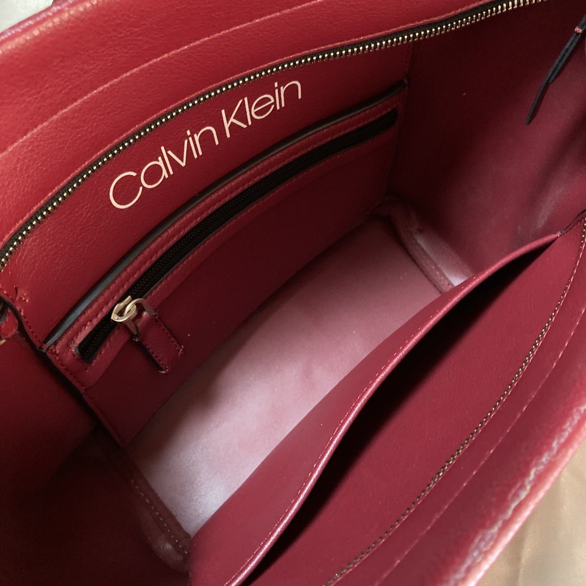 カルバンクライン　バッグ　レザー　大容量 レッド トートバッグ 牛革 レディースバッグ 高級感 高品質 Calvin Klein_画像3