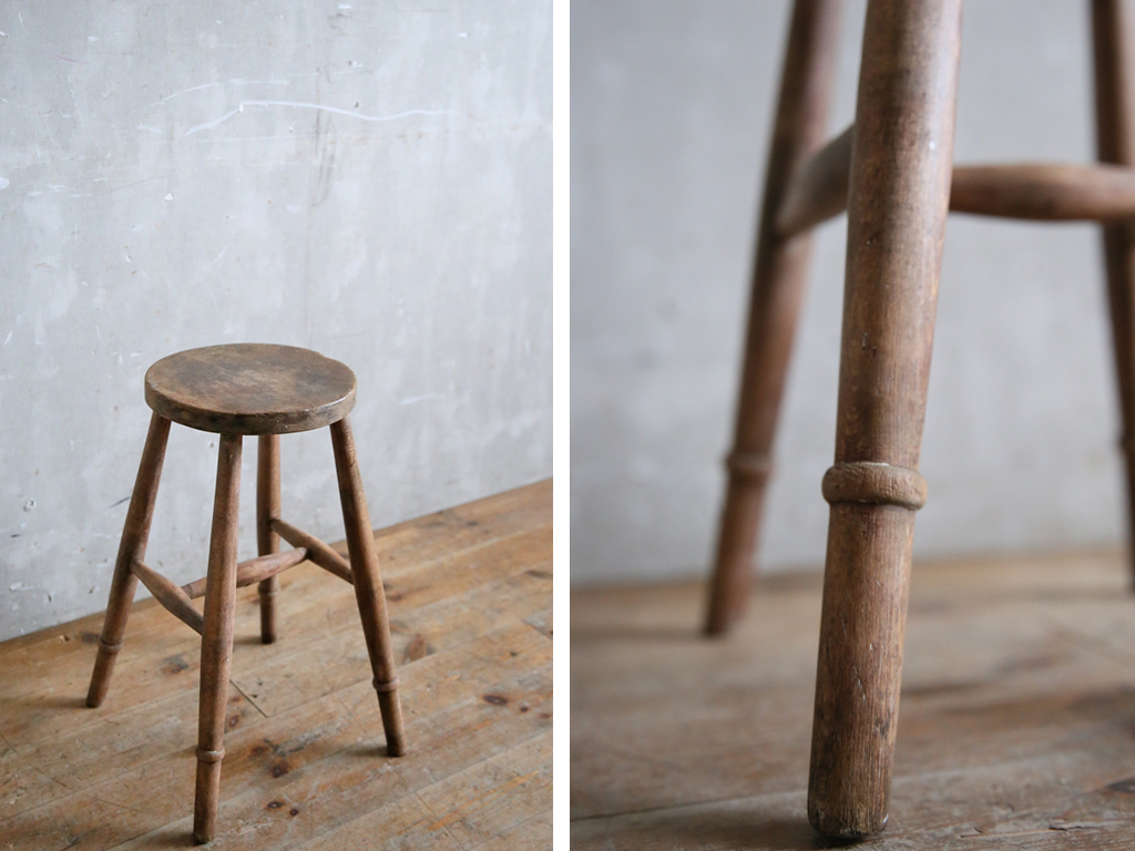  Britain antique * wooden stool c/ circle chair chair / chair / step‐ladder / small of the back ../ stand for flower vase / stylish display shelf / store furniture / display pcs / England Vintage furniture 