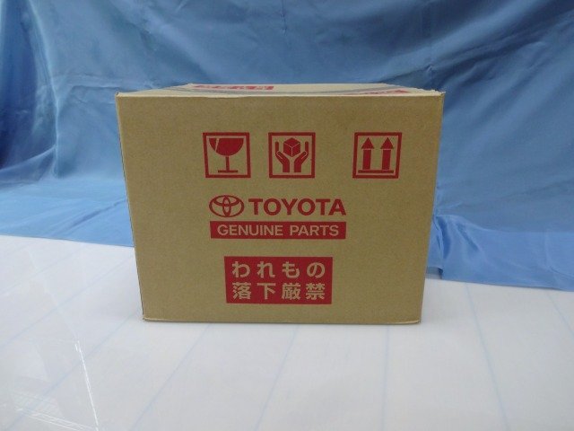 TOYOTA トヨタ T-Connect カーナビ NSZT-W68T 未使用 買取品_画像1