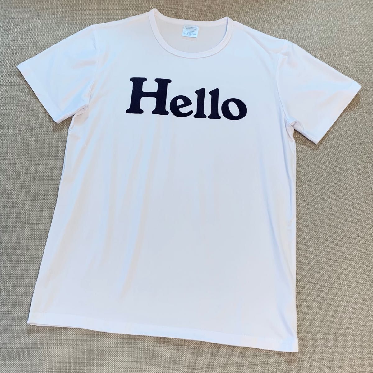 美品マディソンブルーMADISON BLUE HELLO ロゴ 白Tシャツ01-