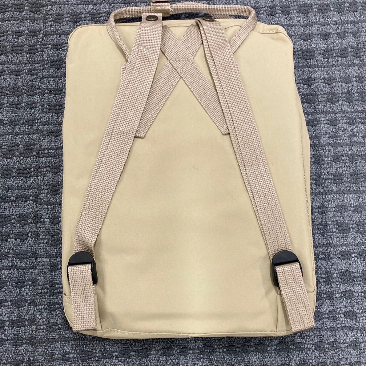 新品 フェールラーベンカンケン ベージュ　16L リュック