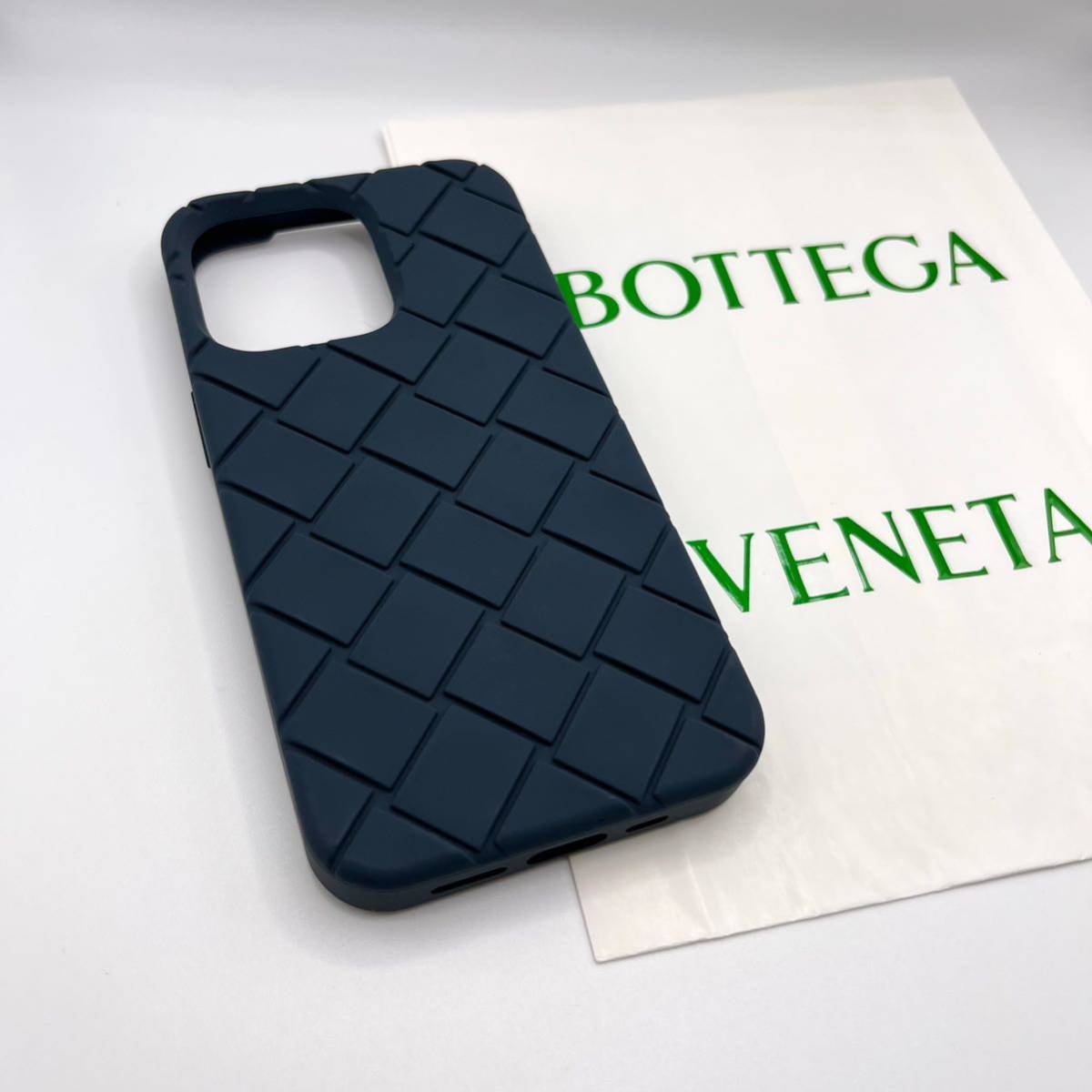 Bottega Veneta iPhone13proケース - iPhoneアクセサリー