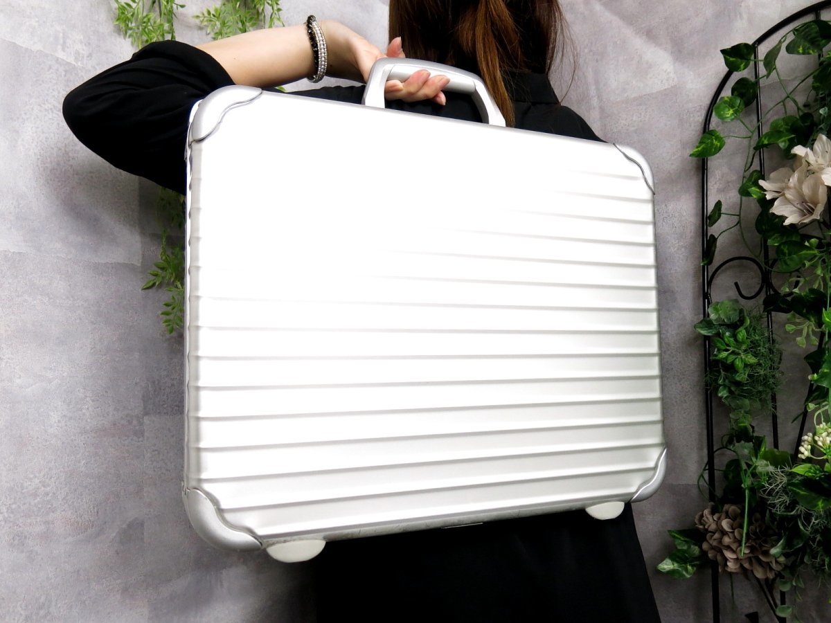 国内配送】 ○超美品○RIMOWA リモワ○メンズ○アルミ