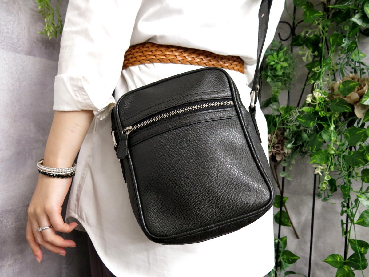 LOUIS VUITTON タイガディミトリ|バッグ LOUIS VUITTON タイガディミトリ|バッグ