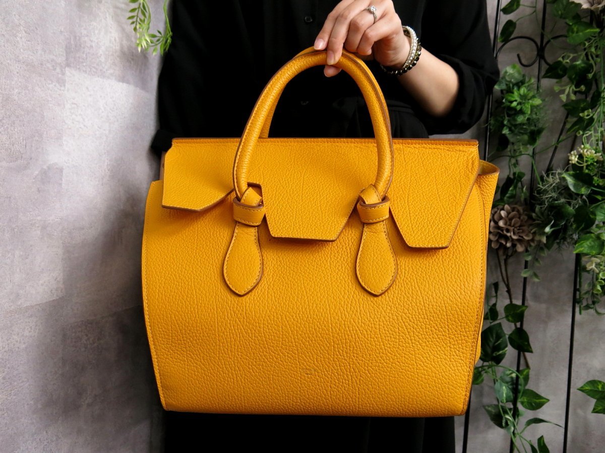 ○超美品○CELINE セリーヌ○タイバッグ○カーフ レザー 本革